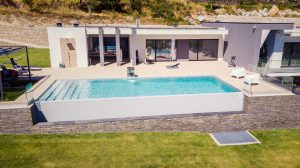 Piscina infinita